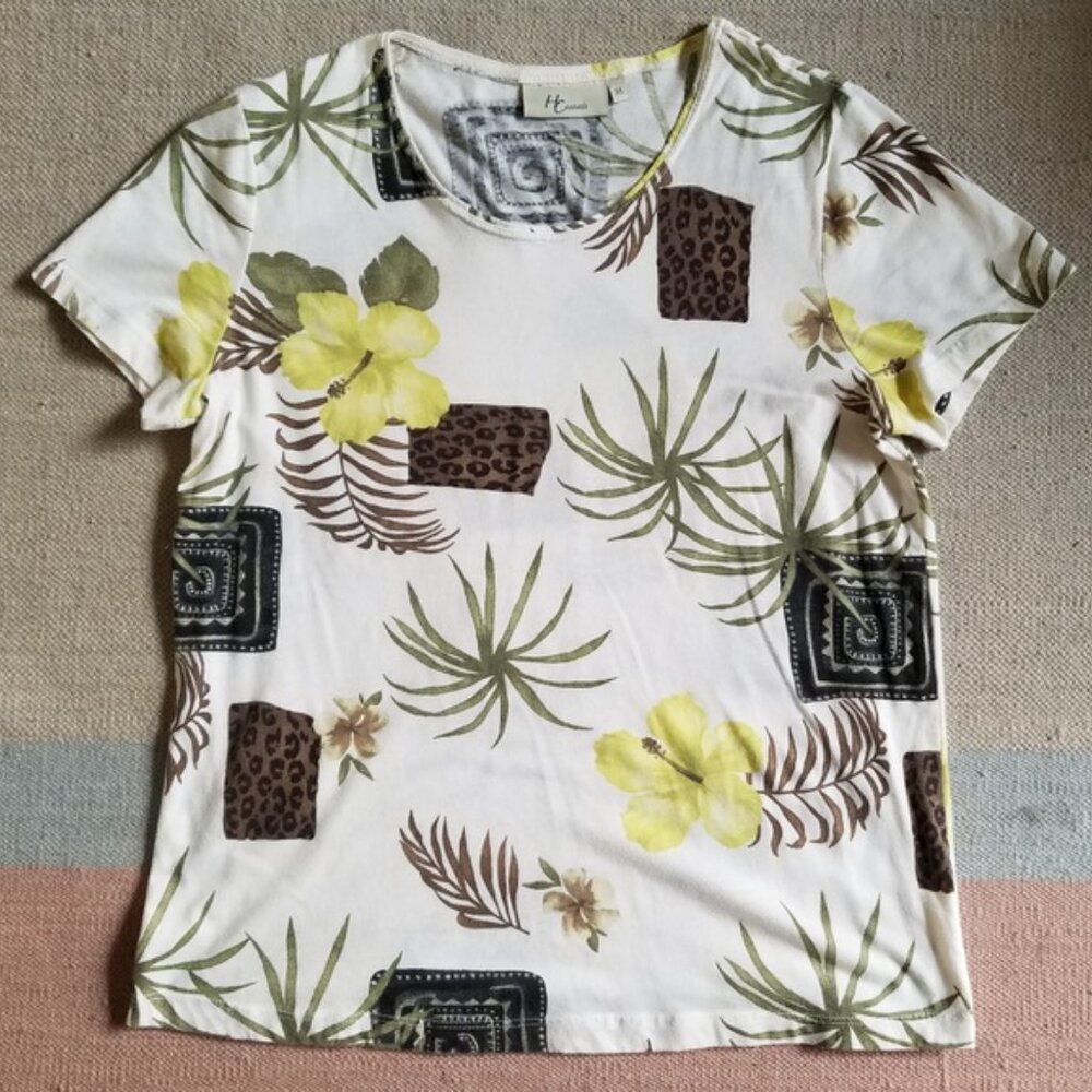 3 tops for warmer weather all Size M including a vintage tee!